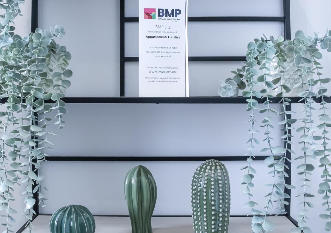 Bmp Apartment Atmosphere 2 Centrale, Vista Mare, Parcheggio Ричоне Екстериор снимка