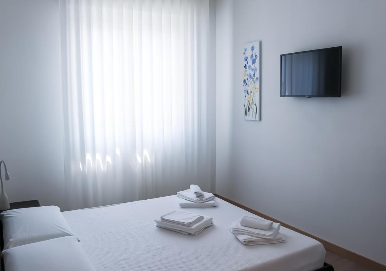 Bmp Apartment Atmosphere 2 Centrale, Vista Mare, Parcheggio Ричоне Екстериор снимка